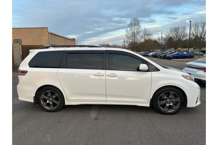 $24999 : Toyota Sienna 2019 SE 8-Pass image 5
