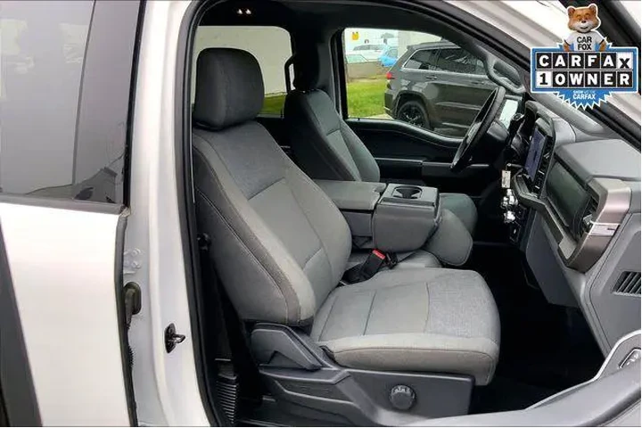 $39985 : Ford F-150 2025 4x4 XLT 4dr image 7