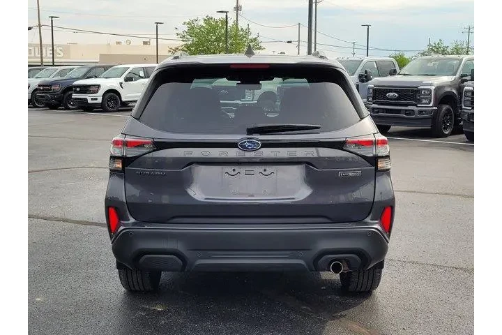 $39998 : Subaru Forester 2025 AWD Tou image 4