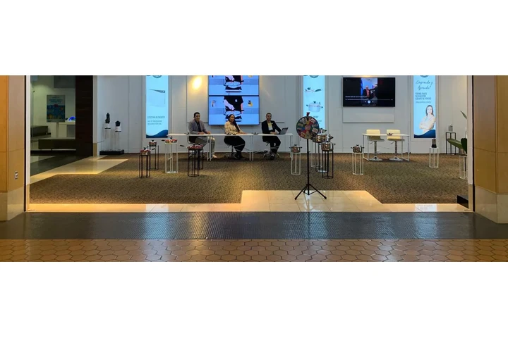 Vendedores o promotores image 1