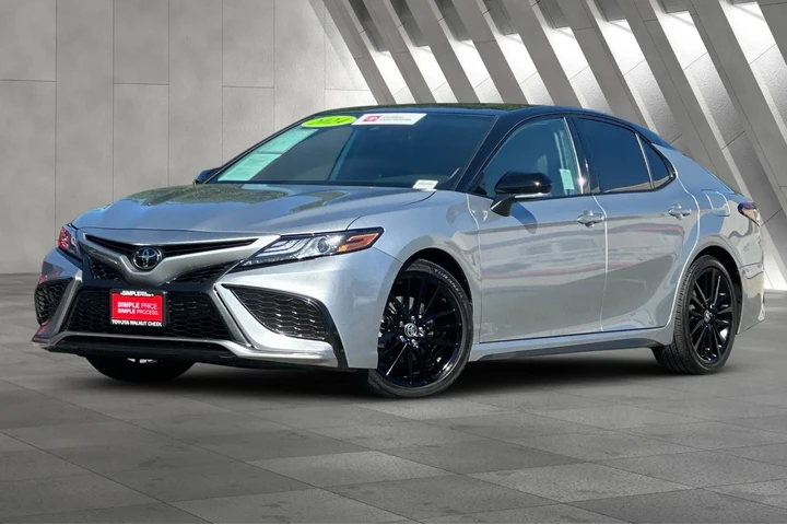 $37500 : Toyota Camry 2024 XSE V6 4dr image 2
