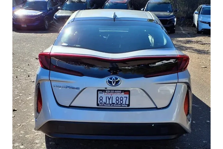 $14398 : Toyota Prius Prime 2019 Plus image 5