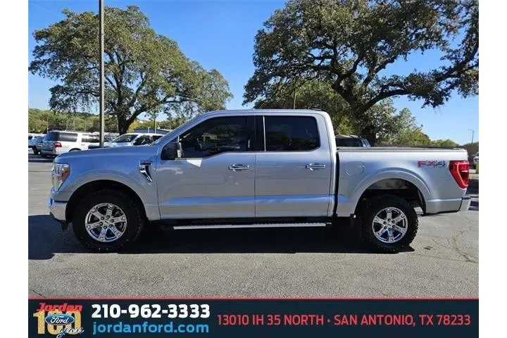 $25875 : Ford F-150 2021 4x4 XLT 4dr image 2