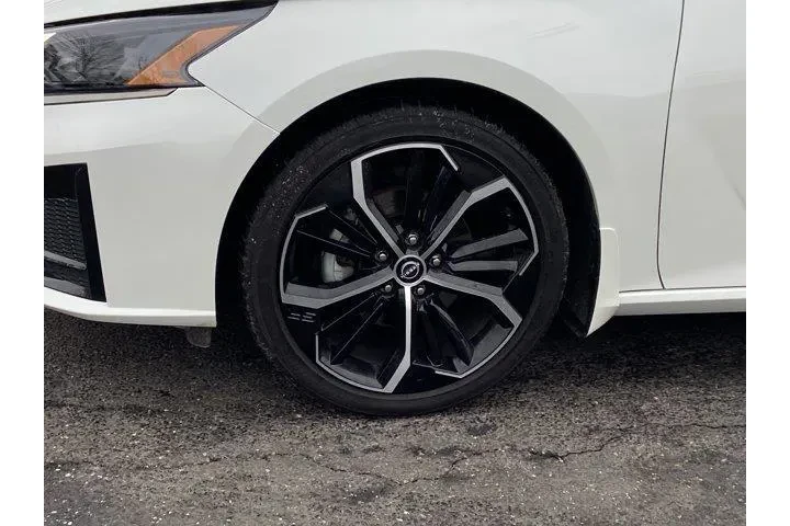 $19487 : Nissan Altima 2025 2.5 SR 4d image 8