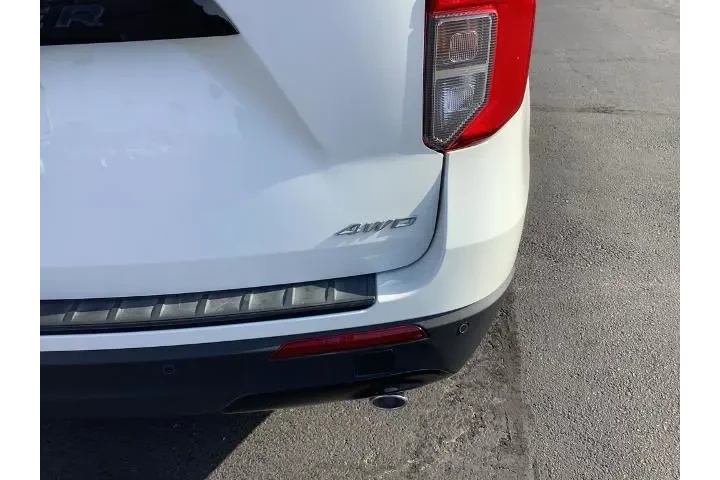 $38950 : Ford Explorer 2023 AWD ST-Li image 9