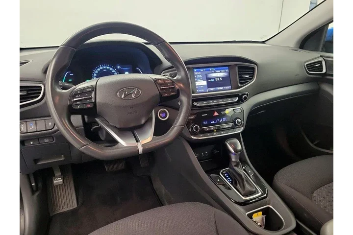 $12998 : Hyundai IONIQ Hybrid 2017 SE image 8