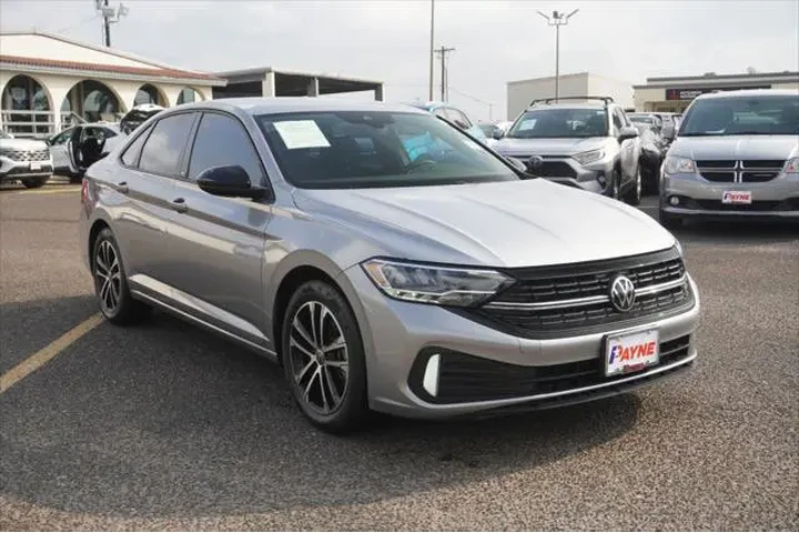 $19722 : Volkswagen Jetta 2024 Sport image 3