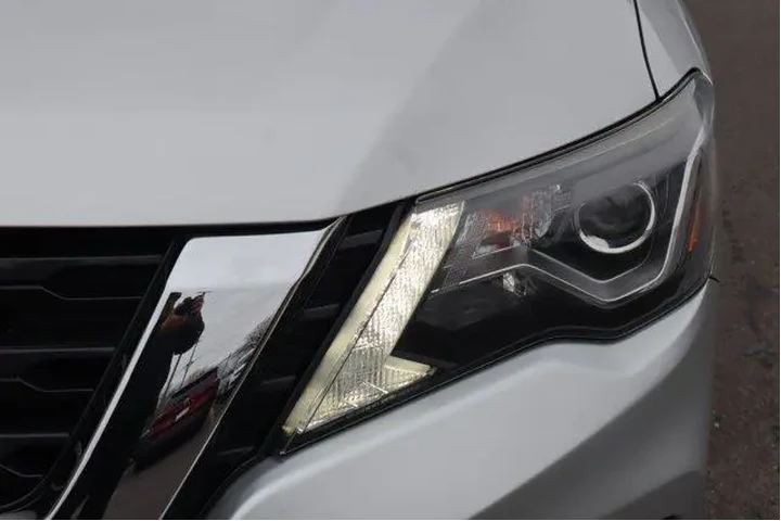 $13684 : Nissan Pathfinder 2019 4x4 S image 8