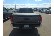 $29900 : Toyota Tacoma 2021 4x2 TRD O thumbnail
