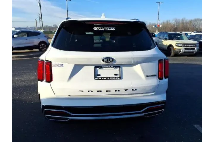 $21827 : Kia Sorento 2021 SX 4dr SUV image 4