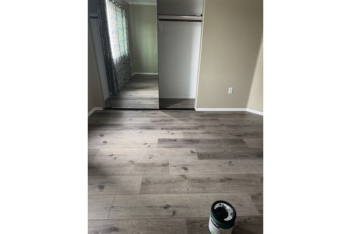 $1200 : Room for Rent image 6