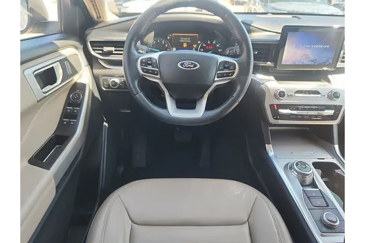 $31888 : Ford Explorer 2022 AWD XLT 4 image 9