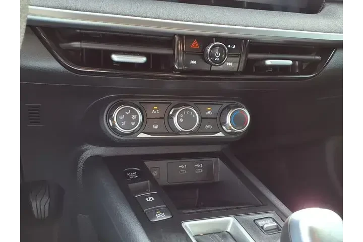 $23999 : Nissan Kicks 2025 SV 4dr Cro image 8