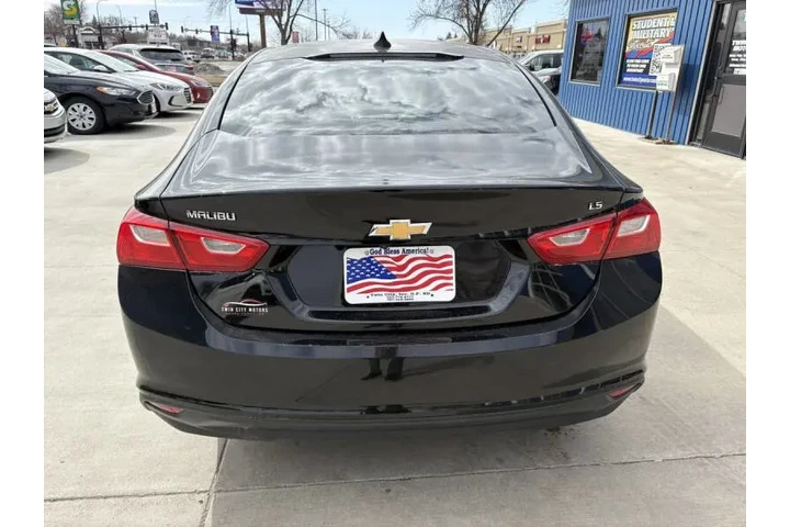 $9990 : 2016 Malibu LS Fleet image 8