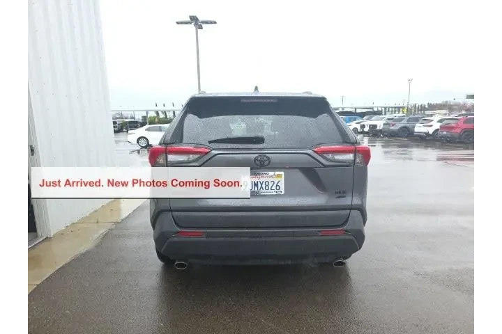 $27900 : Toyota RAV4 2020 AWD XLE 4dr image 5