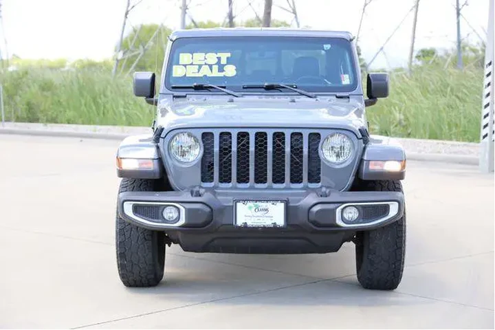 $27973 : Jeep Gladiator 2021 4x4 Spor image 2