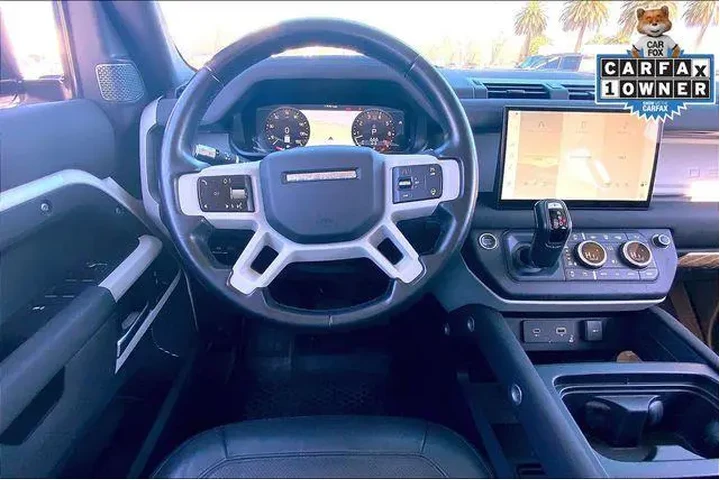 $39985 : Land Rover Defender 2022 AWD image 5
