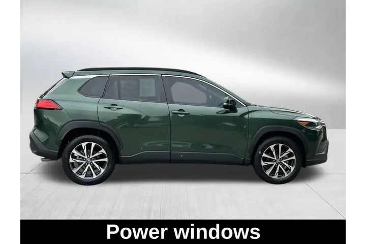 $27397 : Toyota Corolla Cross 2022 AW image 5