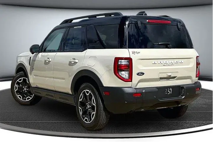 $34000 : Ford Bronco Sport 2025 AWD O image 4