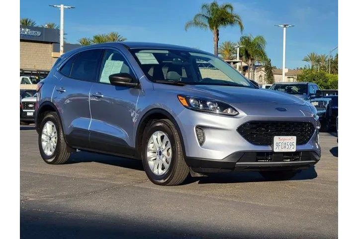 $19854 : Ford Escape 2022 SE 4dr SUV image 1