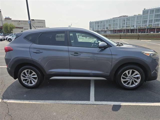 $11495 : 2017 HYUNDAI TUCSON image 10