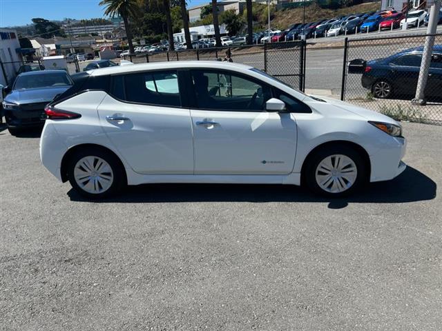 $12300 : Used 2019 LEAF S for sale in image 4