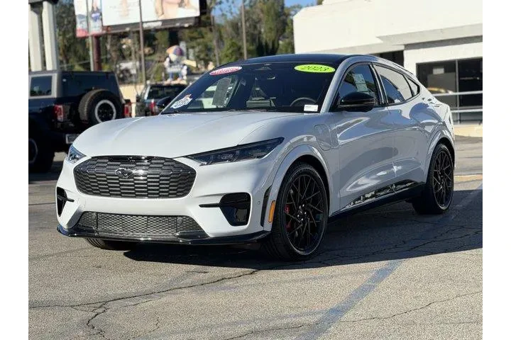 $38995 : Ford Mustang Mach-E 2023 AWD image 3