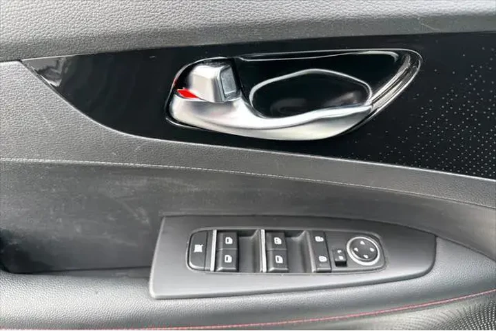 $16999 : Kia Forte 2024 GT 4dr Sedan image 10