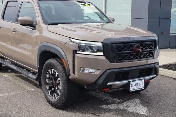 $34236 : Nissan Frontier 2023 4x4 PRO image 4