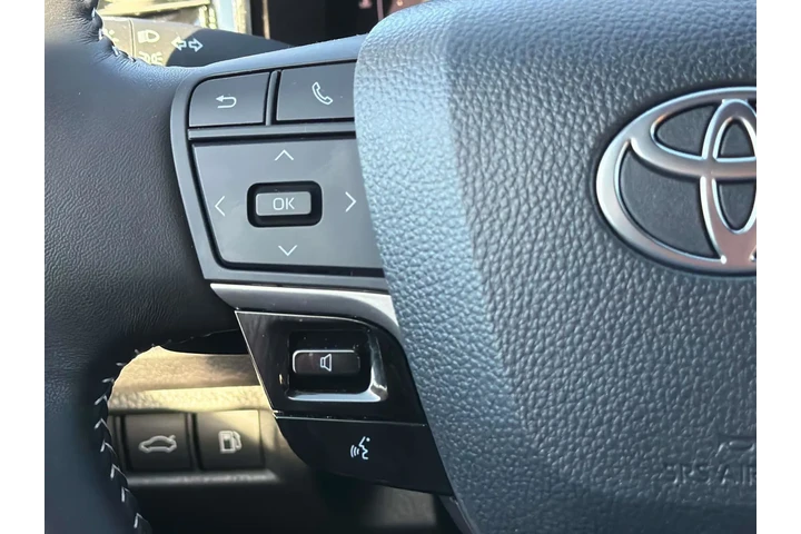 $30820 : Toyota Camry 2025 SE 4dr Sed image 10