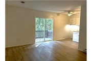 $600 : Rental property with 2 bedro thumbnail