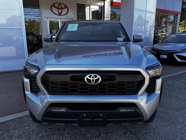 $47620 : 2024 Tacoma TRD Off-Road image 8