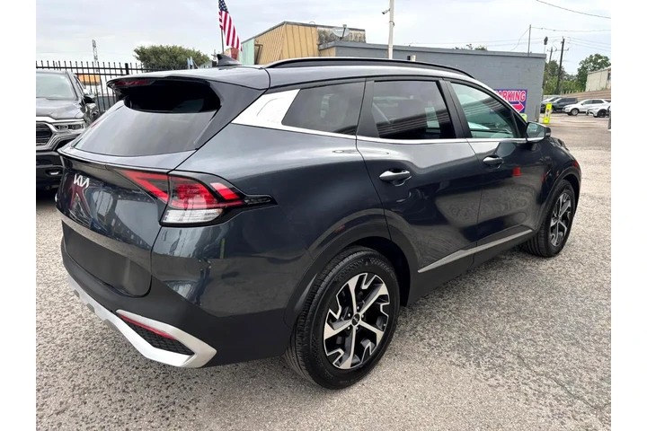 2025 Sportage EX image 6