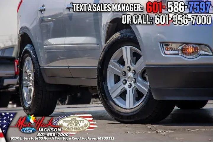 $9895 : Chevrolet Traverse 2011 LT 4 image 2