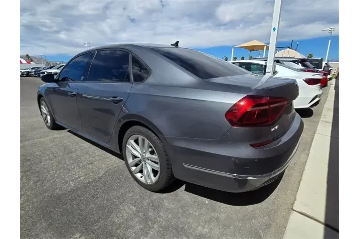 $13750 : Volkswagen Passat 2019 Wolfs image 4