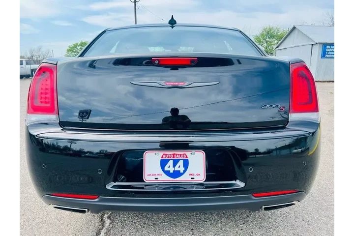 $22995 : 2021 300 S V6 RWD image 6