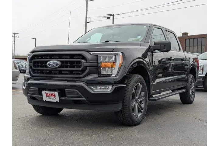 $38763 : Ford F-150 2022 4x4 Lariat 4 image 6