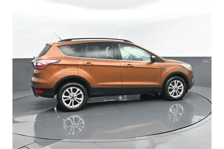 $12527 : Ford Escape 2017 AWD SE 4dr image 4