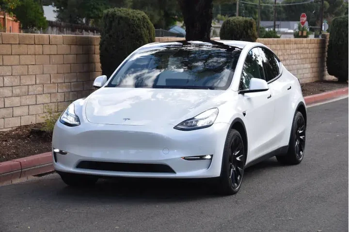 $28950 : 2022 Model Y Long Range image 7
