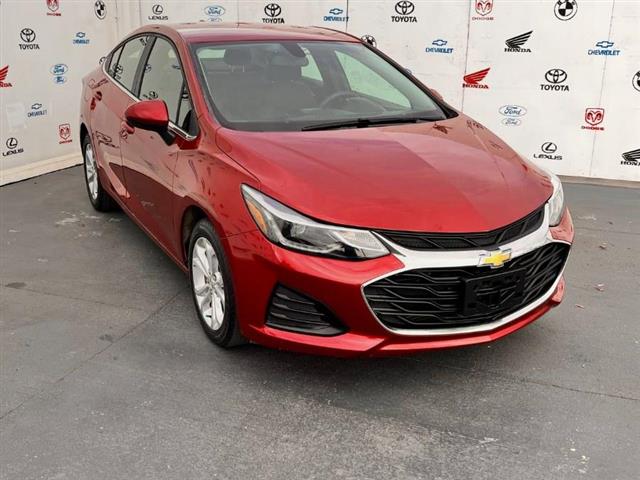 $15495 : Used 2019 Cruze 4dr Sdn LT fo image 1