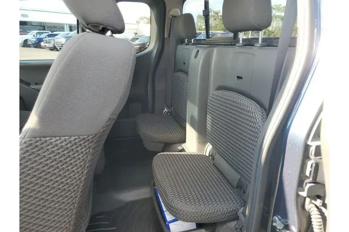 $16390 : Nissan Frontier 2017 4x2 S 4 image 10