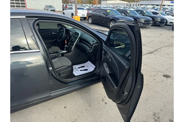 $9980 : 2015 Malibu 4dr Sdn LT w/1LT image 8