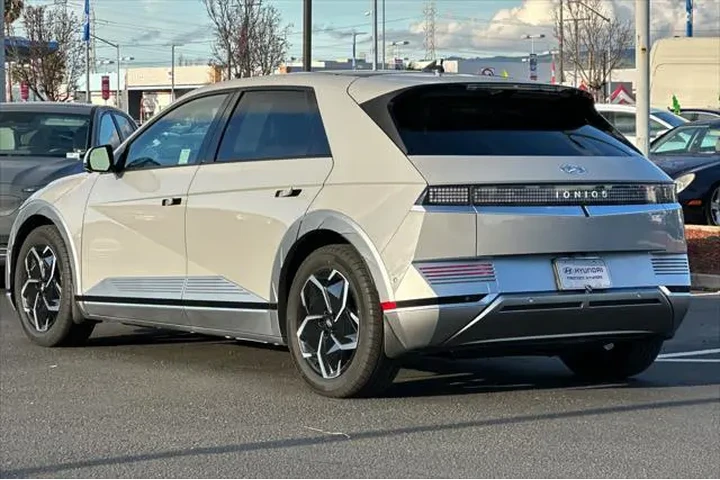 $32954 : Hyundai IONIQ 5 2024 Limited image 5