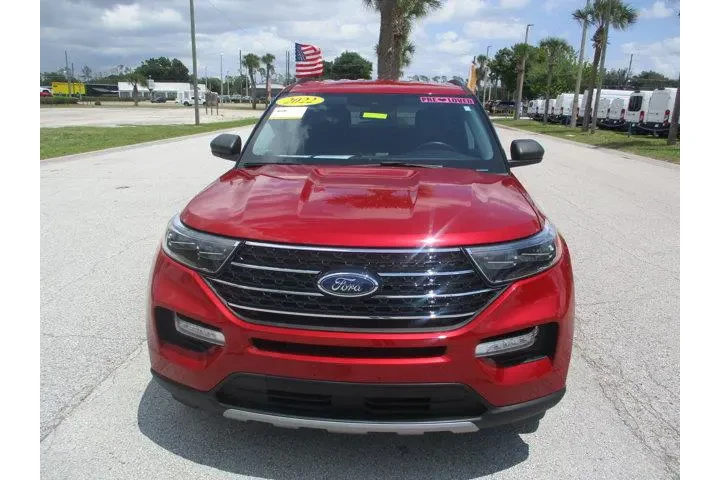 $28995 : Ford Explorer 2022 AWD XLT 4 image 2