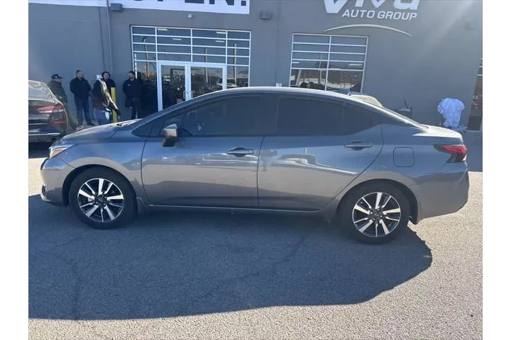 $17991 : Nissan Versa 2025 SV 4dr Sed image 6