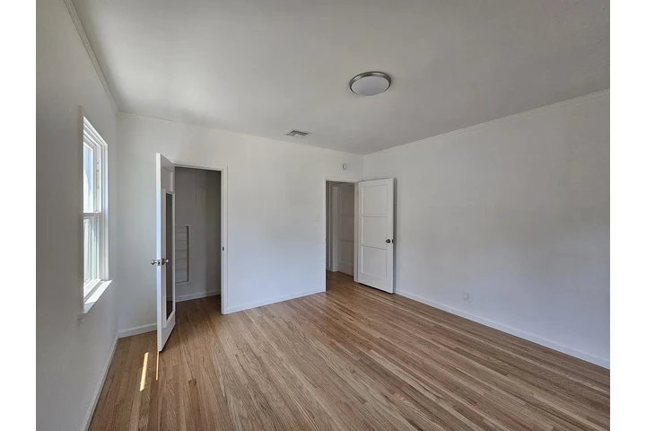 $1700 : CASA NUEVA EN RENTA@Burbank,CA image 6