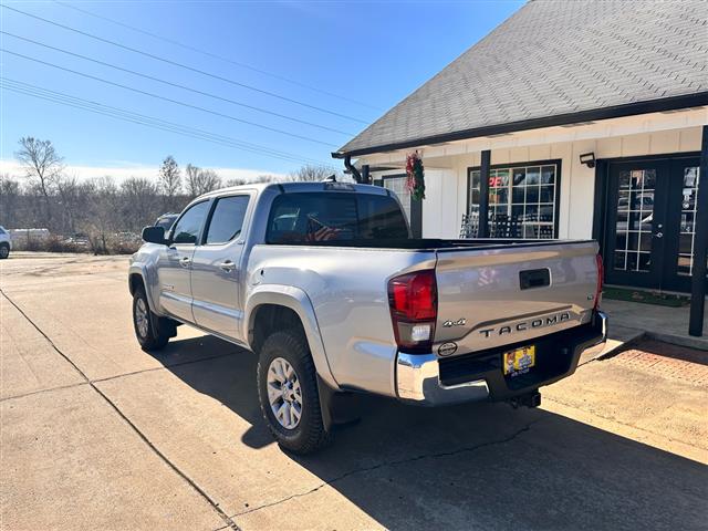 $26995 : 2018 Tacoma image 9