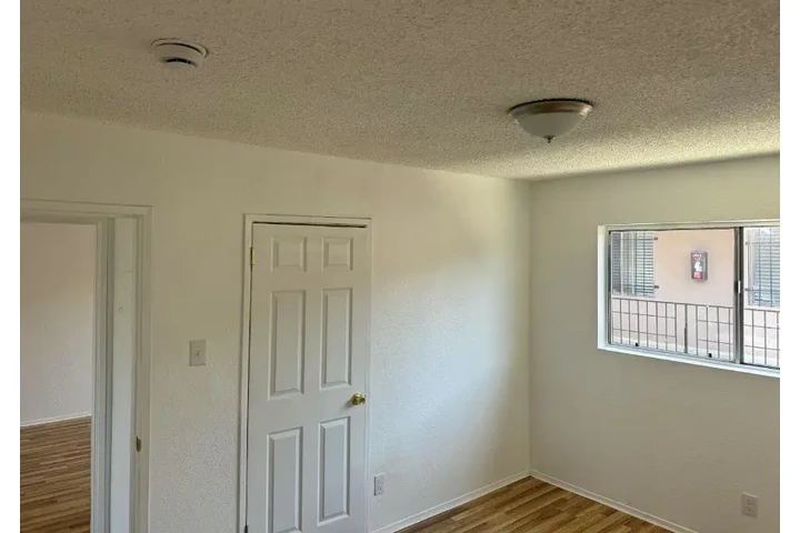 $1995 : 2 RECÁMARAS APARTAMENTO image 2