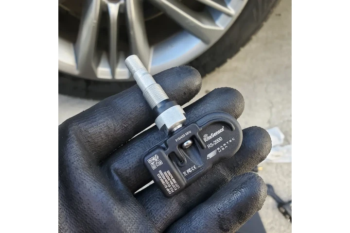 TPMS sensor de llanta image 5