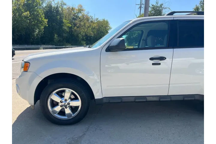 $5495 : 2012 Escape XLT image 10
